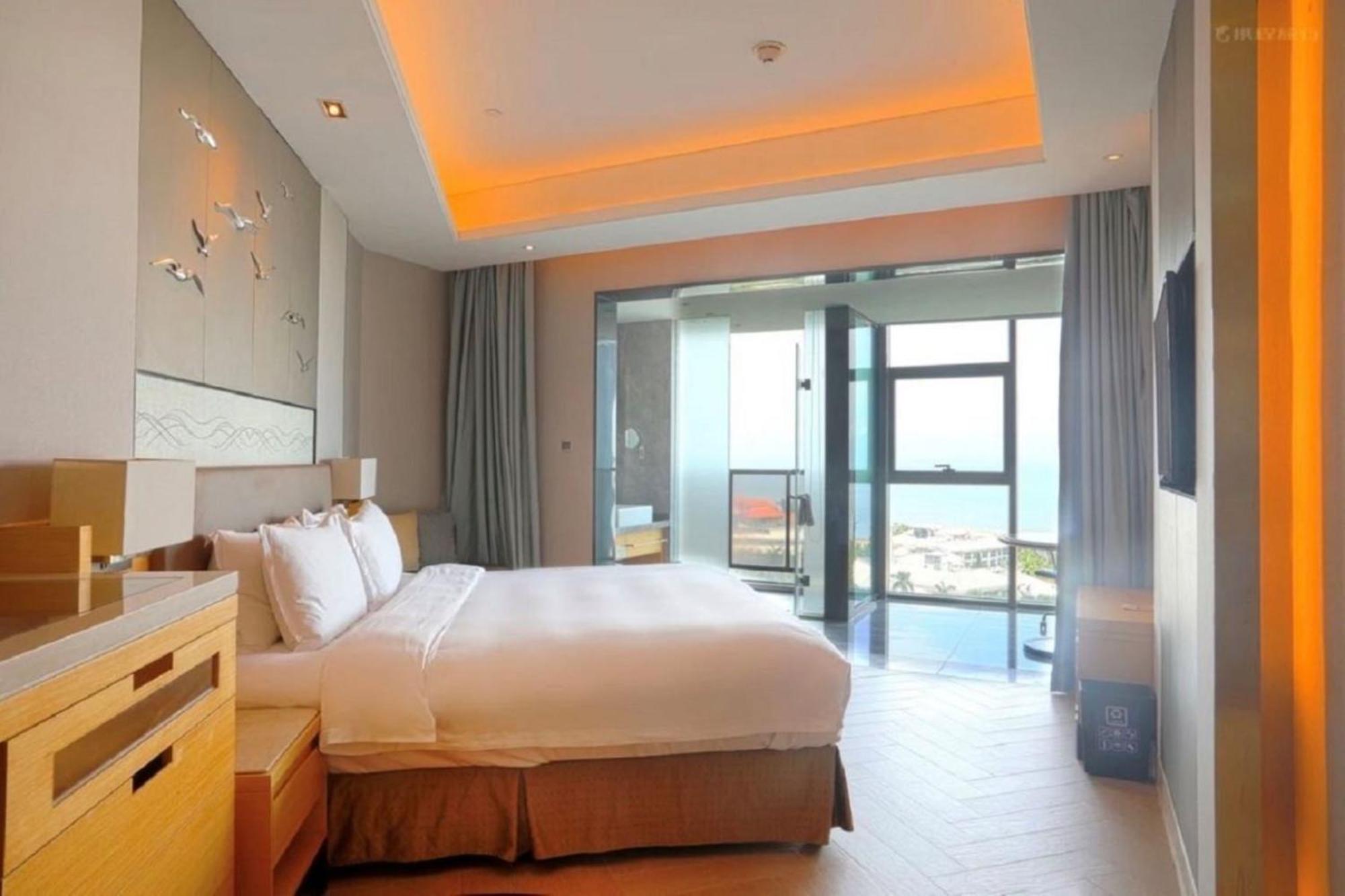 Holiday Inn Haikou West Coast By Ihg Eksteriør bilde
